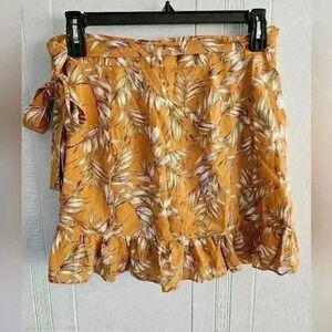 Emory Park Wrap Mini Skirt in Orange  and Gray Floral Size M EUC